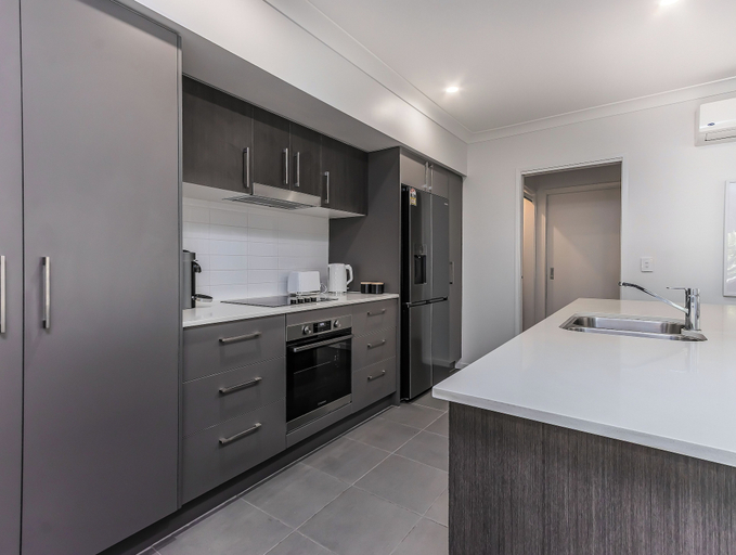 Private kitchen 3, Dianella Dunes, Tweed Heads