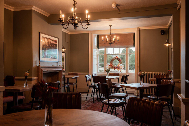 Food & Drinks 4, The Falcon Inn, Gloucestershire