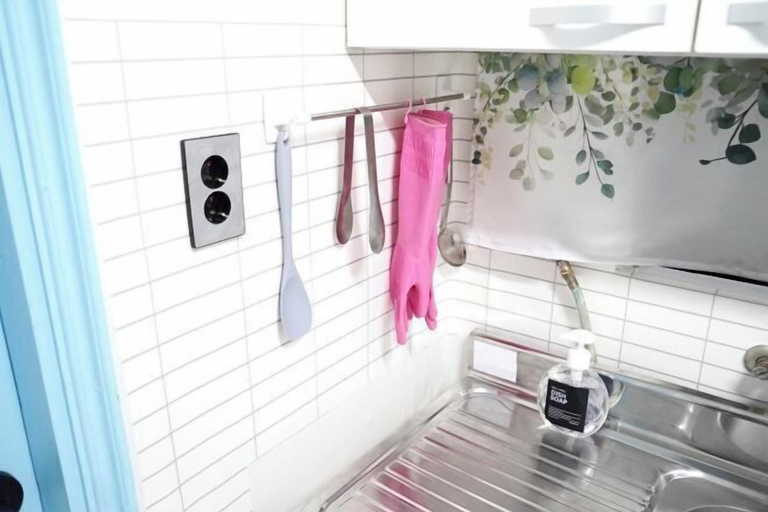 View from property 4, Hongdae Sinchon 10min/ Max 4/ Early Check-in/ Bag Storage/ Netflix, Seodaemun
