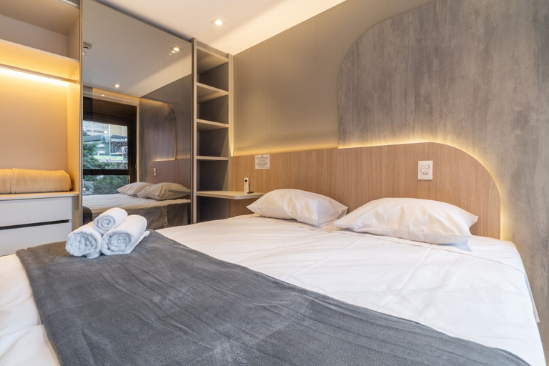 Room 4, Melo Alves 35 2p 1q, São Paulo