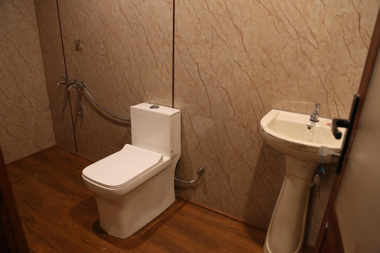 Bathroom 3, Kandal Theeram Farms, Kollam