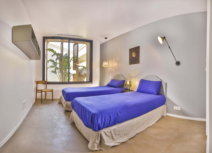 Room 3, Luxurious Architect-designed Property Pool sea View, Corse-du-Sud