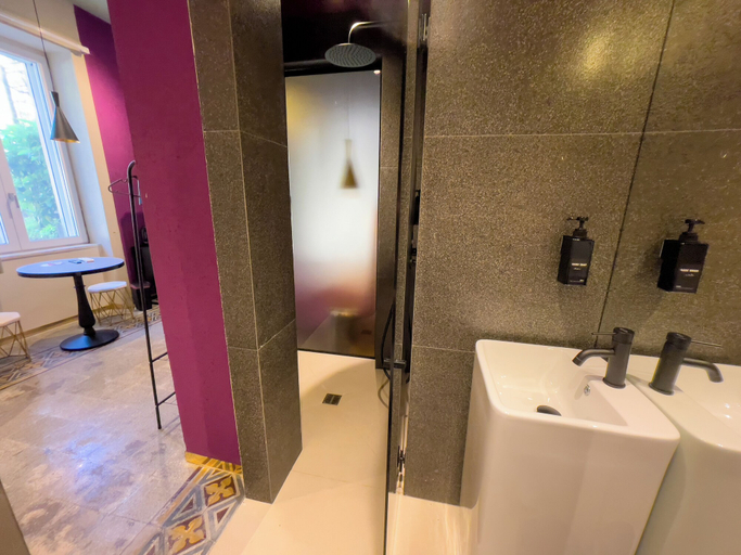 Bathroom 4, Residencia Barrio, Salerno