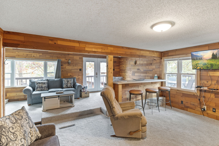 Living area 5, Stunning Lake View On A Nice & Quiet Relaxing Home, Camden