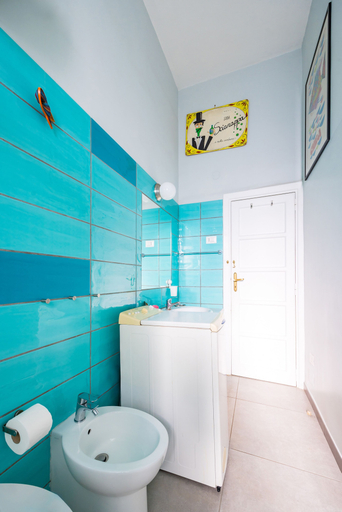 Bathroom 4, Oasis Flat Near San Gregorio Armeno, Napoli