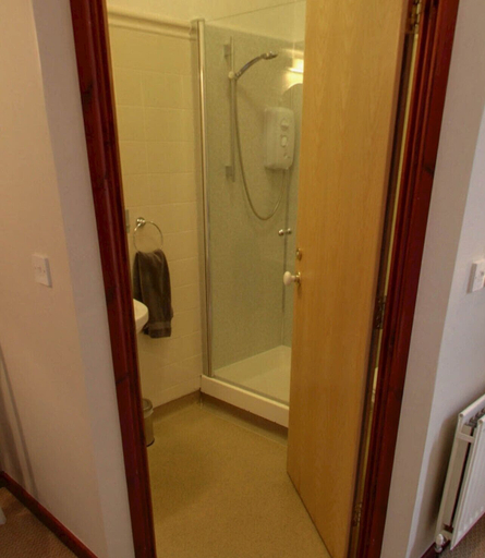Bathroom 4, The Bridge Inn, Staffordshire
