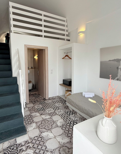 Room 2, Comfort Inn Fira, South Aegean