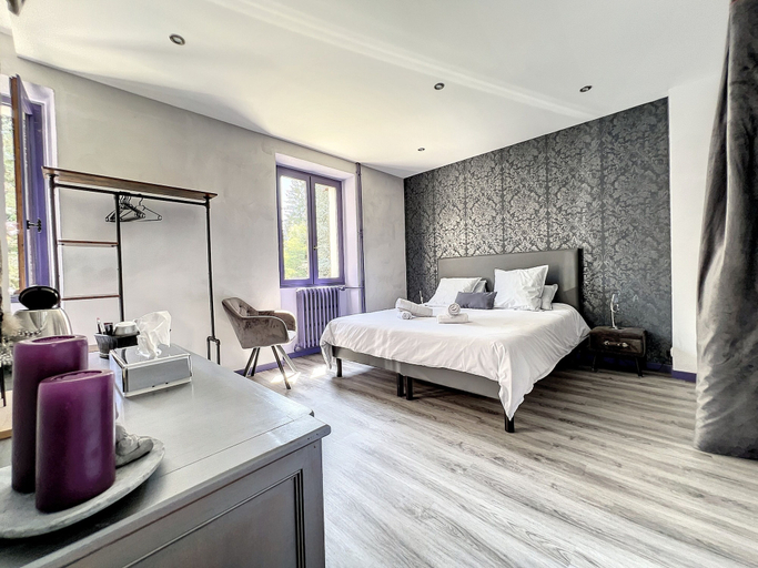 Bedroom 4, LA CHAPELAINE, Drôme
