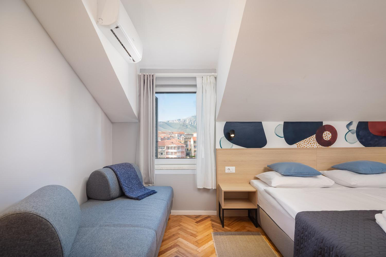 Bedroom, Solar Beach Inn, Split