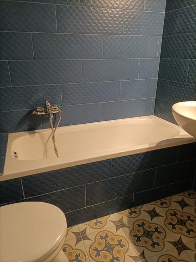 Bathroom 4, WestEnd Apartment, Budapesti