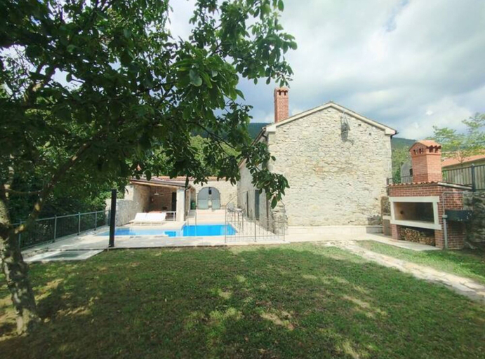 Garden 4, Villa Galant Brgudac - Private Oasis With Pool, Lanišće