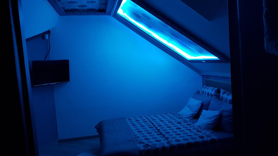 Bedroom 2, Le petit Luxembourg, Hainaut