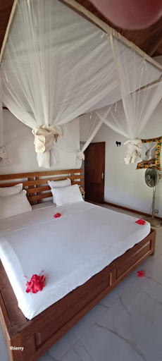 Bedroom, Villa SAHONDRA, Diana