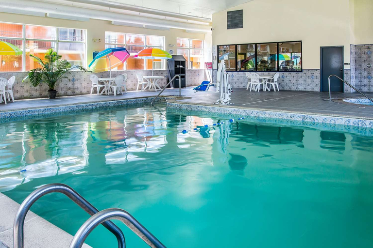 Sport & Beauty 5, Quality Inn & Suites Ann Arbor Hwy 23, Washtenaw