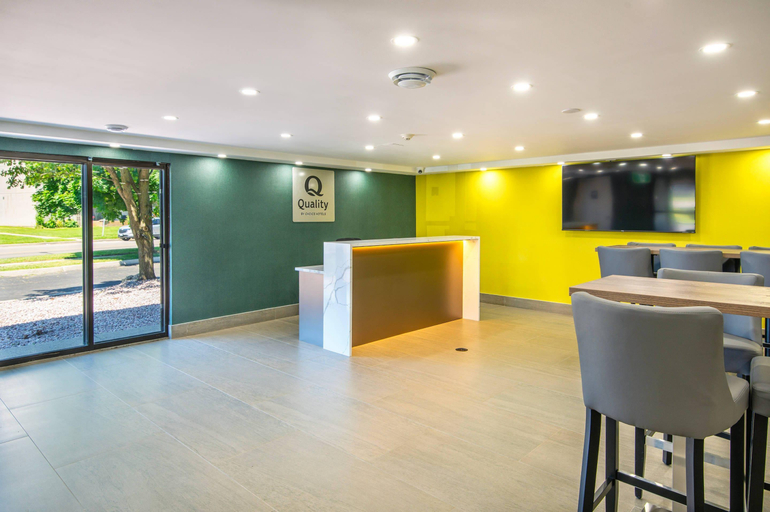Public Area 3, Quality Inn, Chatham-Kent