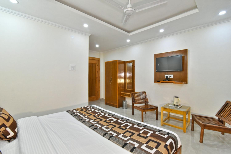 Bedroom 3, Hotel Ravine, Kangra