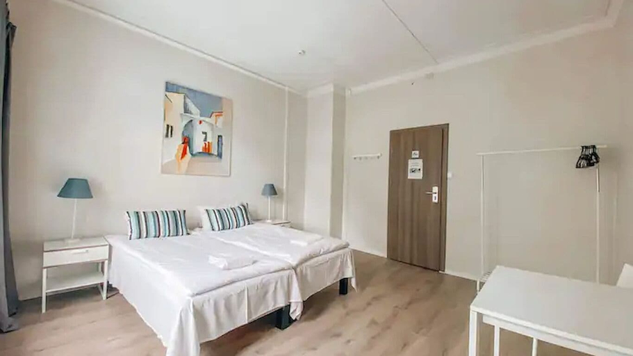 Room 3, Slottet Apartments, Odda