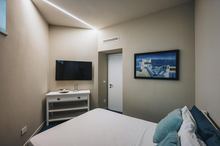 Others 3, Villa Matilde by Elite Villas, Napoli