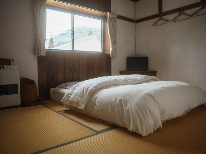 Bedroom 3, Pension FOLKLORE, Myōkō