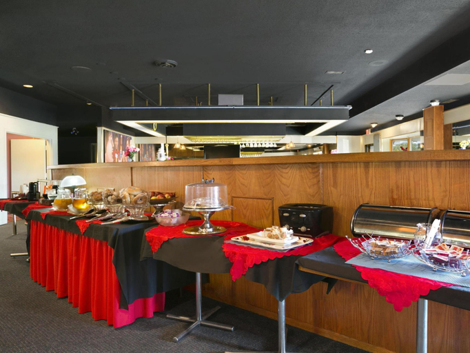 Food & Drinks