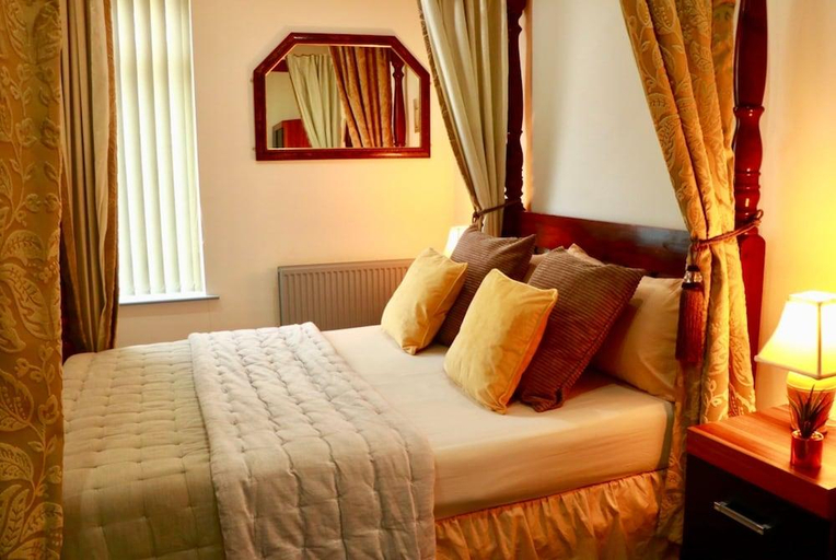 Bedroom 2, The Liverpool Pod, Sefton