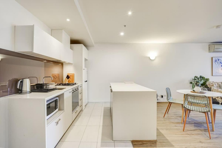 Others 5, Comfy 2BR Apt Next to Southern Cross, FREE Parking, Melbourne