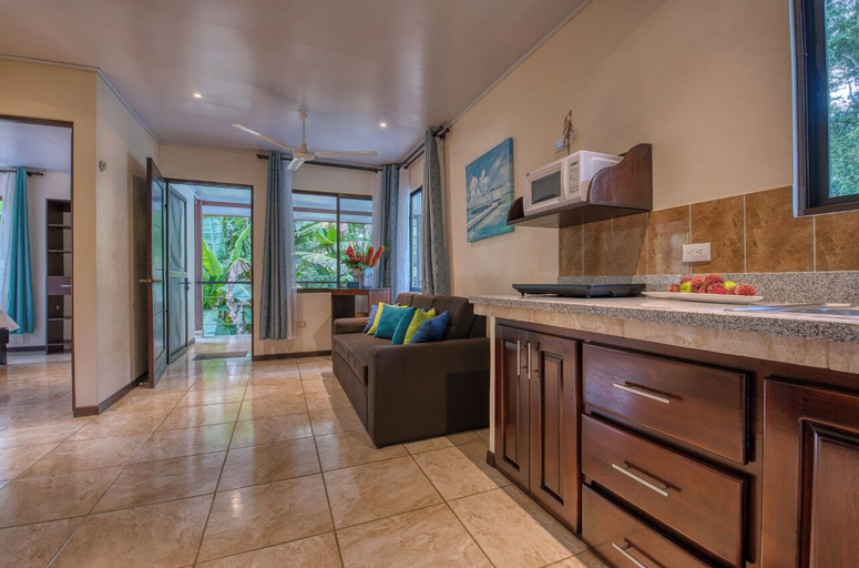 Living area 2, AroCocles Lodge, Talamanca