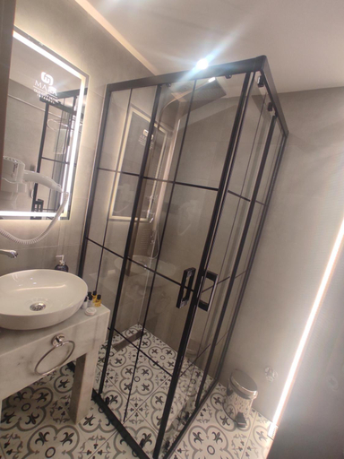 Bathroom 4, Samil Hotel, Fatih