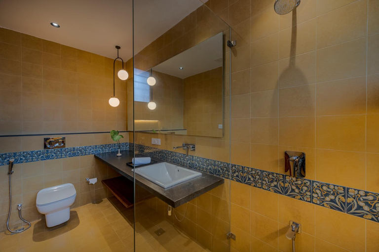 Bathroom 2, SaffronStays Red Brick House, Satara