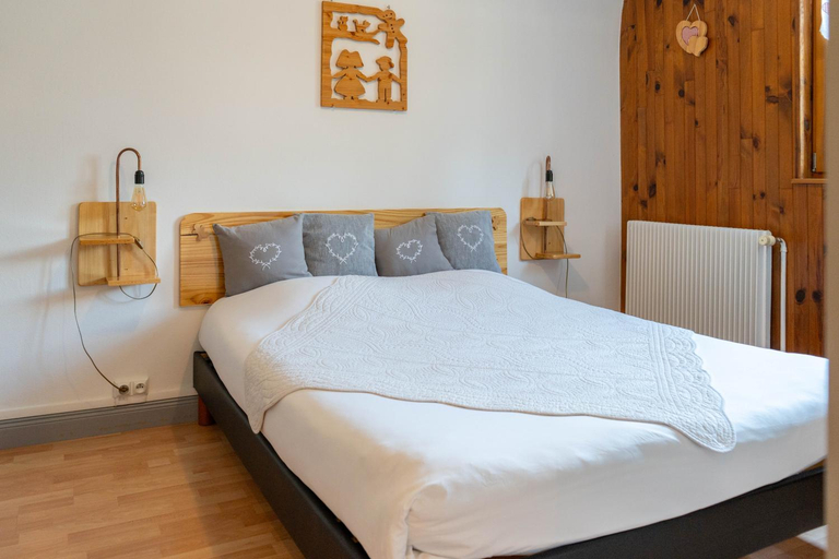 Bedroom 2, Chambres d'hotes A la Fecht Nature et Bien-etre, Haut-Rhin