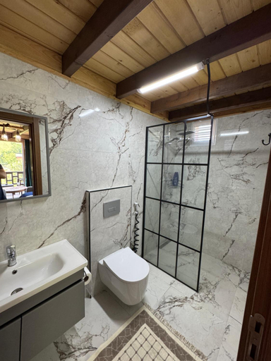 Bathroom 5, Pallas Suit, Ardeşen