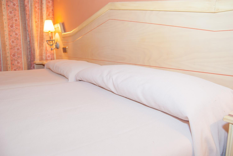 Bedroom 2, Ana Maria, Granada