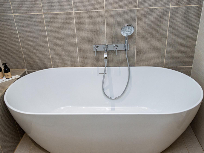 Bathroom 4, Azalai Hotel Ouagadougou, Kadiogo