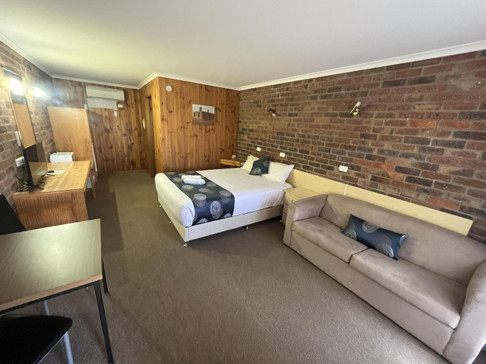 Bedroom 2, Barham Riverland Motel, Wakool