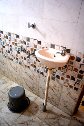 Bathroom 4, S M Residency, Nagappattinam
