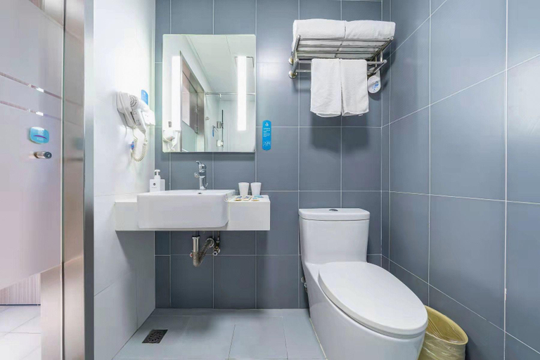 Bathroom 4, Hanting Hotel Shijiazhuang Zhaiying Nan Street, Shijiazhuang