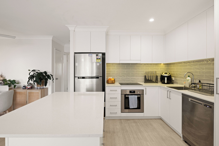 Private kitchen, Palmway Burleigh Stay, Gold Coast