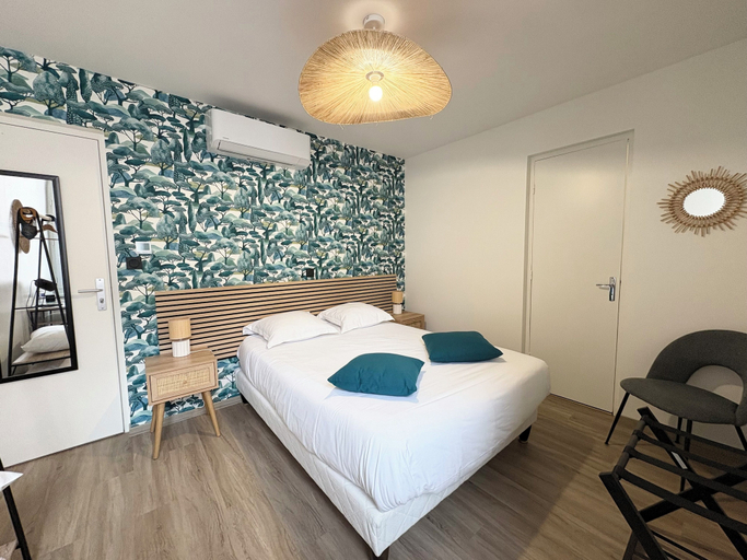Bedroom 3, Hôtel le Terminus et son restaurant Côte à Côte, Saône-et-Loire