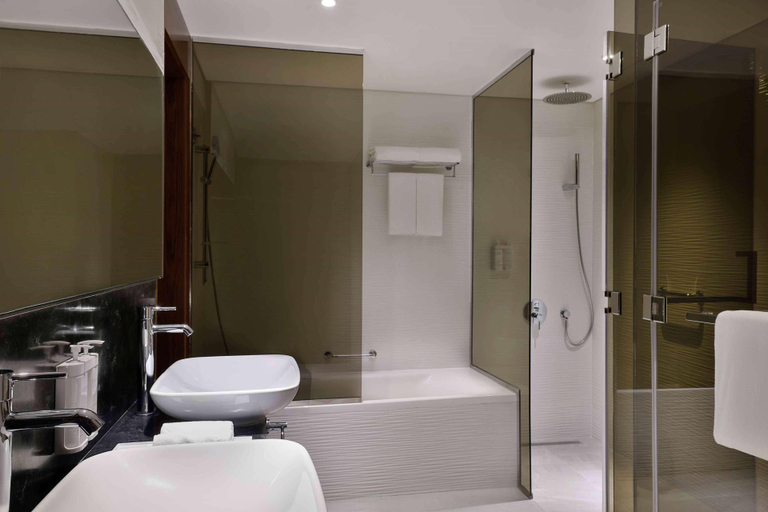 Bathroom, The First Collection Dubai Waterfront, Dubai