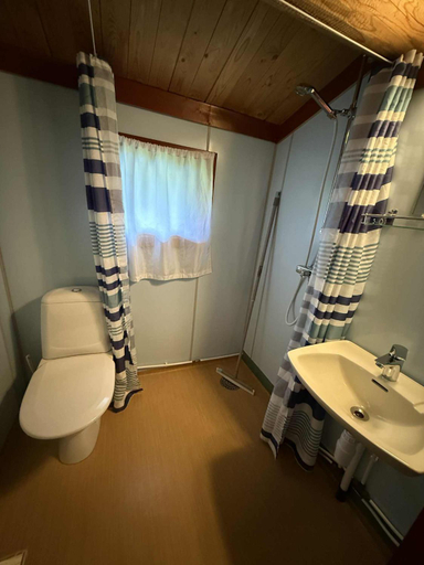 Bathroom, Andalsnes Hytteutleie, Rauma
