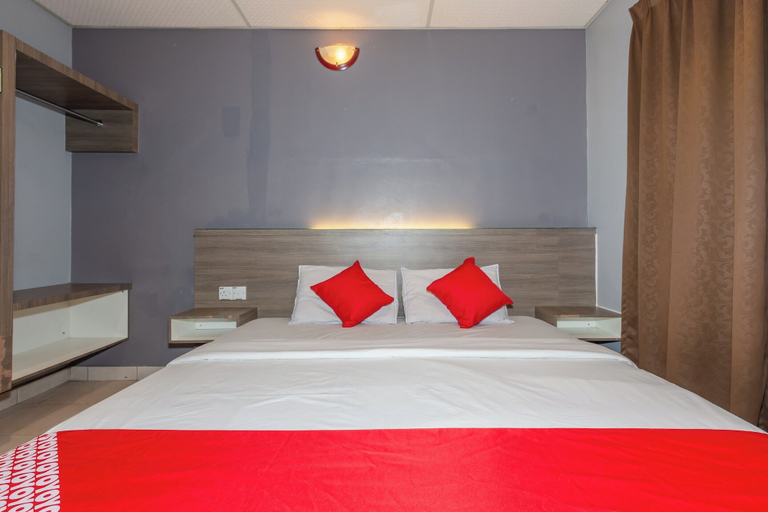 Room 2, OYO 91258 Qish Hotel Banda Kaba, Malacca City