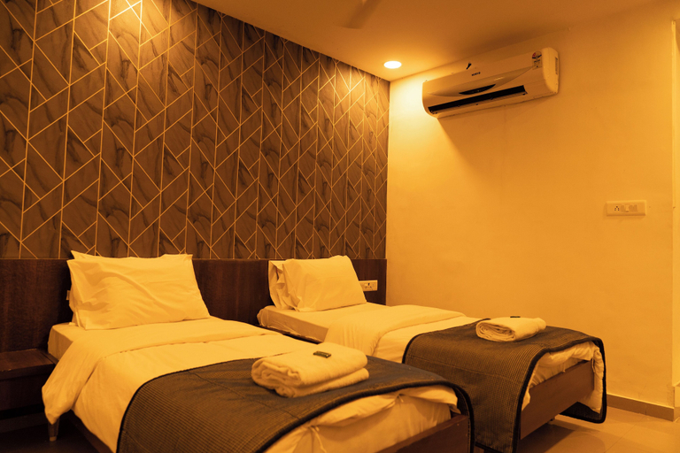 Bedroom 2, The Flamboyant Natraj, Bharuch