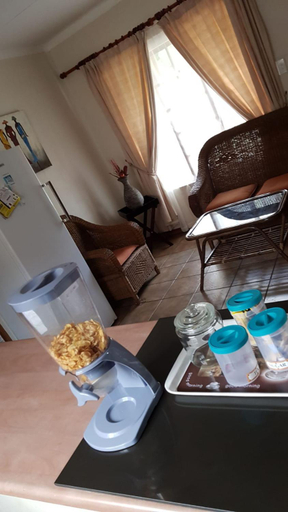 Food & Drinks 3, Robs Place, Dr Kenneth Kaunda