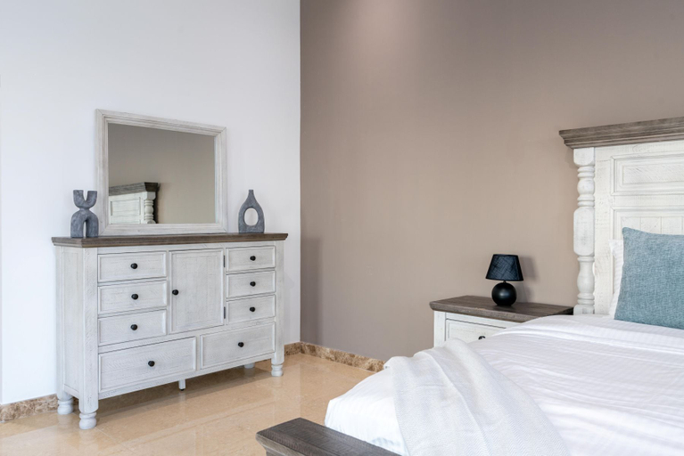 Room 4, 4BR Maid Penthouse w Pool and Jacuzzi, Dubai