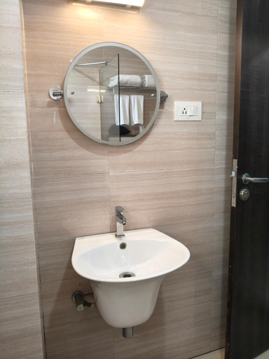 Bathroom 4, Holiday Residency, Coimbatore