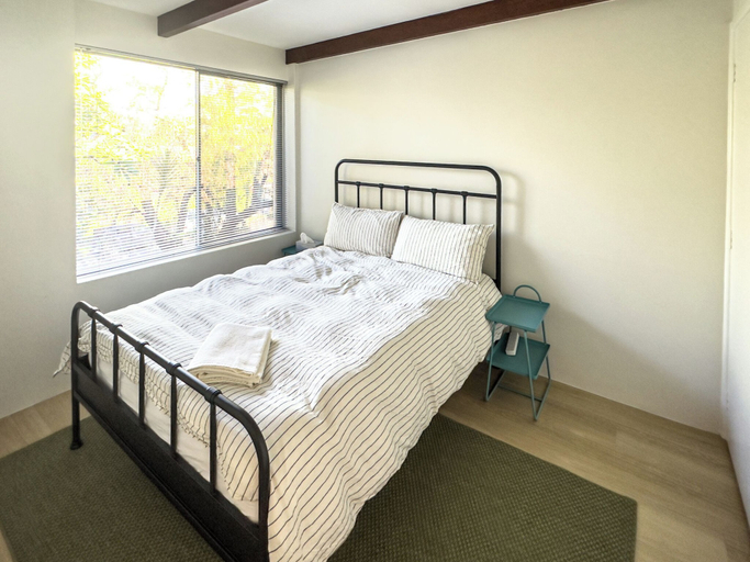 Room 4, Auchenflower Townhouse, Toowong