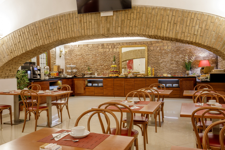 Food & Drinks 5, Hotel Della Torre Argentina, Rome
