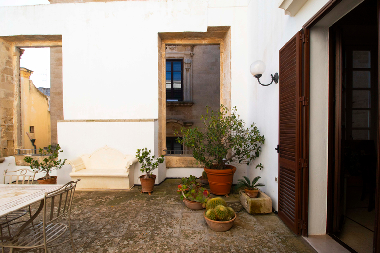 Others 2, Palazzo Insula, Lecce