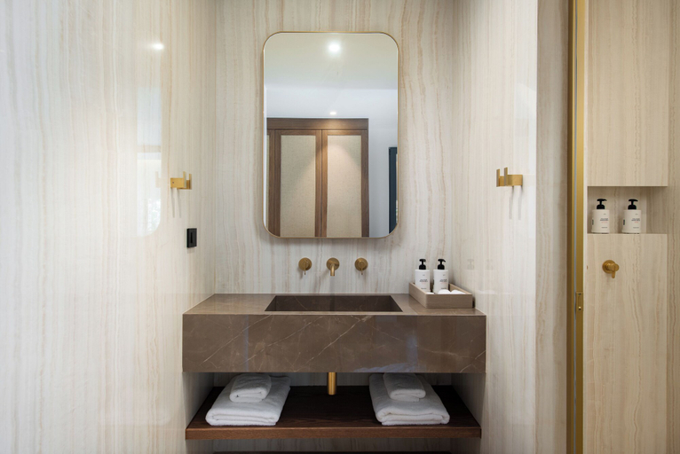 Bathroom 5, Vione Paros Hotel, South Aegean