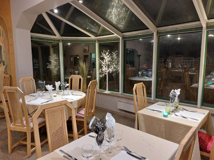 Food & Drinks 5, Contact Hotel Utah Beach Carentan, Manche